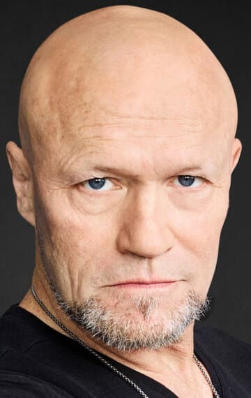 Майкл Рукер Michael Rooker